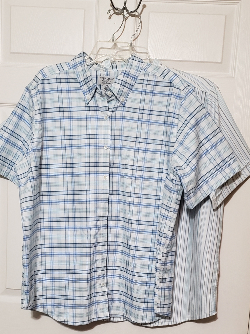 Cabin Creek Blue & White Plaid Short-Sleeve Button-Down Shirt Lot